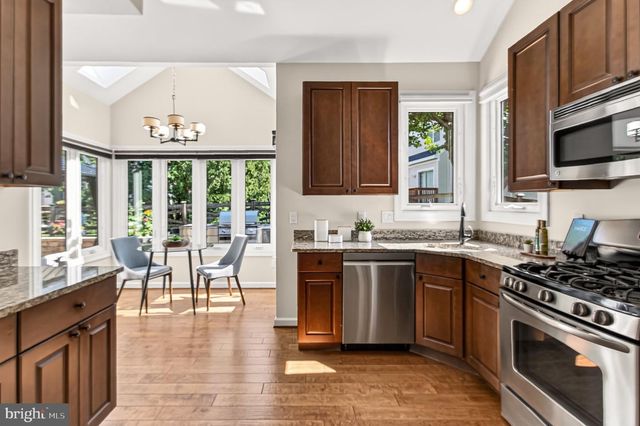 46550 CEDARHURST DR, Sterling, VA 20165