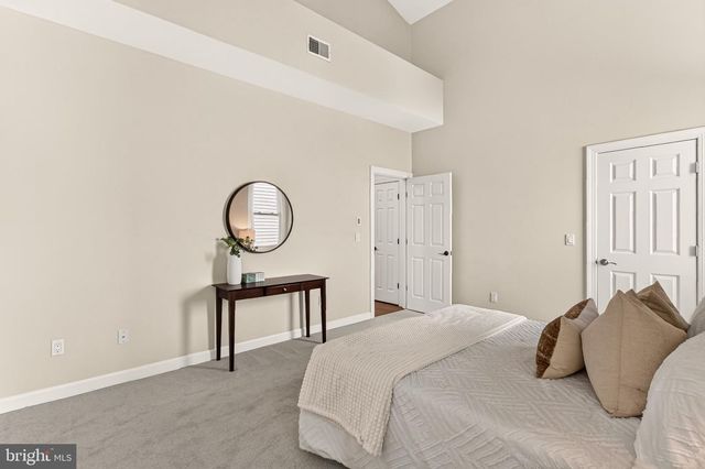 46550 CEDARHURST DR, Sterling, VA 20165