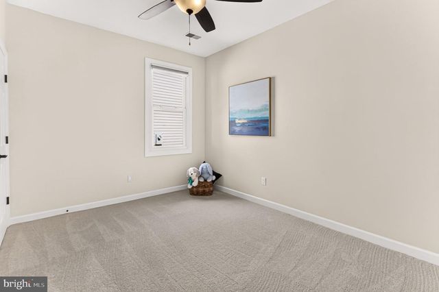 46550 CEDARHURST DR, Sterling, VA 20165