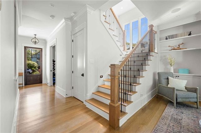 571 Glenwood Place SE, Atlanta, GA 30316
