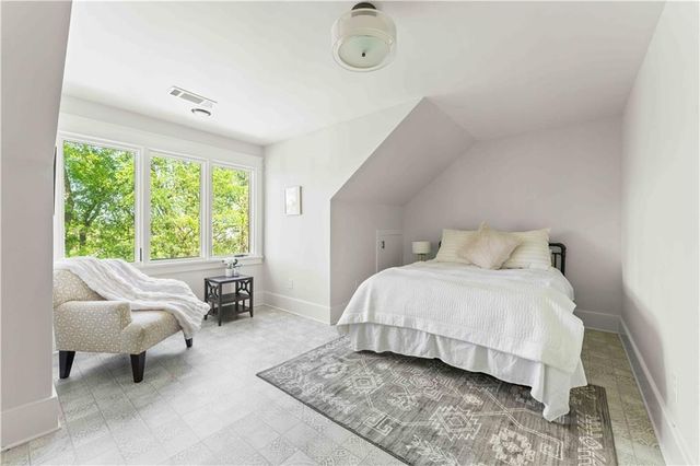 571 Glenwood Place SE, Atlanta, GA 30316