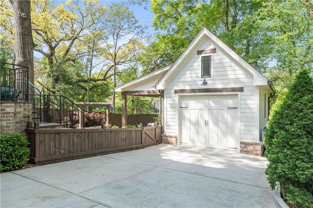 571 Glenwood Place SE, Atlanta, GA 30316