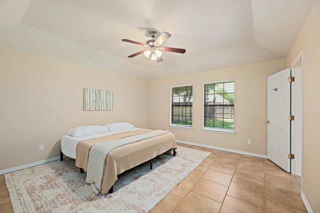 111 Stephen LN, Georgetown, TX 78626