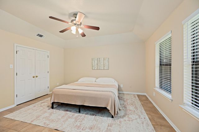 111 Stephen LN, Georgetown, TX 78626