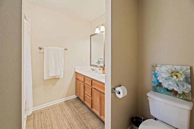 111 Stephen LN, Georgetown, TX 78626