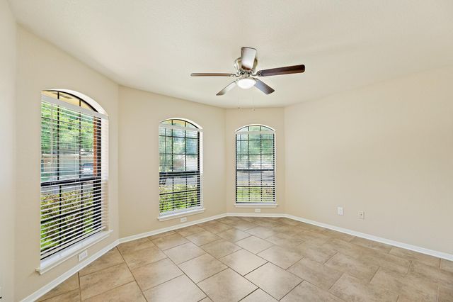 111 Stephen LN, Georgetown, TX 78626