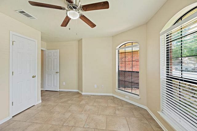 111 Stephen LN, Georgetown, TX 78626