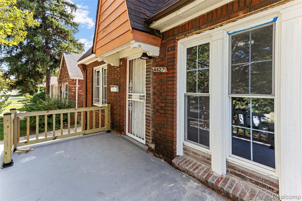 4827 Gray Street, Detroit, MI 48215