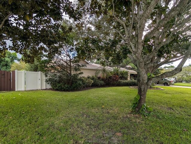 2673 MONTAGUE COURT W, Clearwater, FL 33761