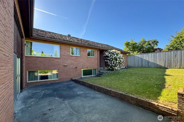 2518 S Oak Street, Port Angeles, WA 98362