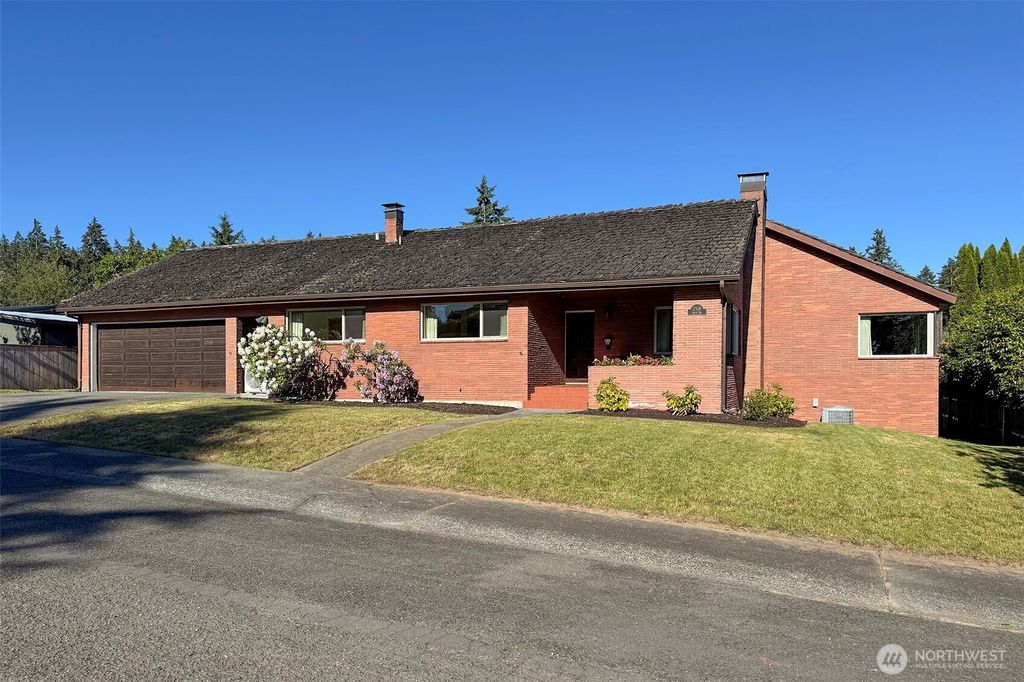 2518 S Oak Street, Port Angeles, WA 98362