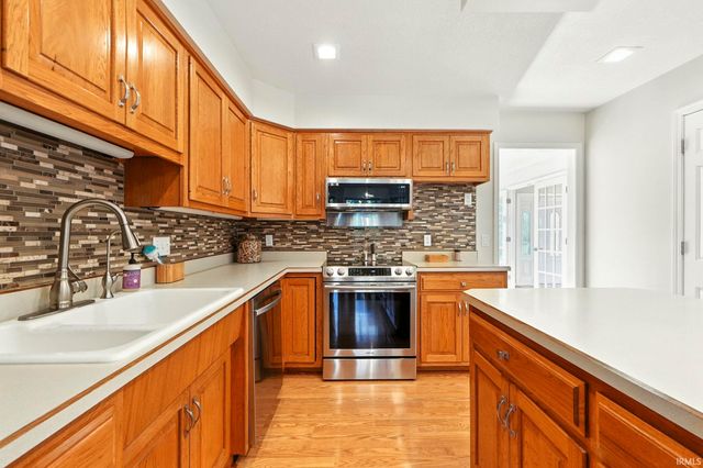 805 Hickory Lane, Ossian, IN 46777