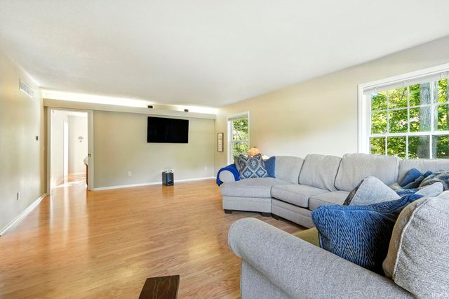 805 Hickory Lane, Ossian, IN 46777