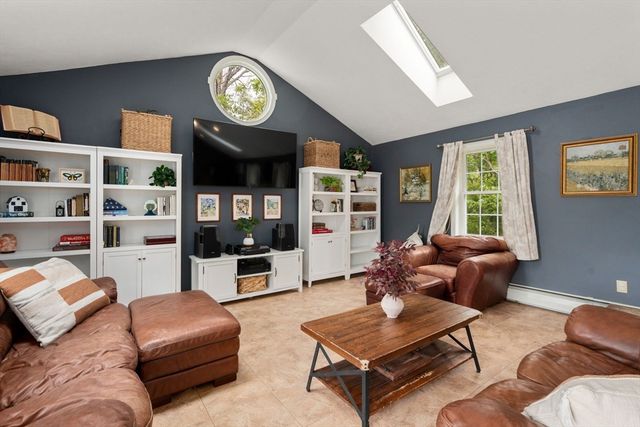 108 Town Farm Rd, Westminster, MA 01473
