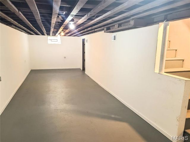 9017 Clarion Drive, St Louis, MO 63136