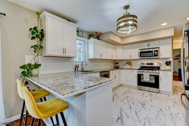 553 ROLLING HILLS Rd, Bridgewater Twp., NJ 08807