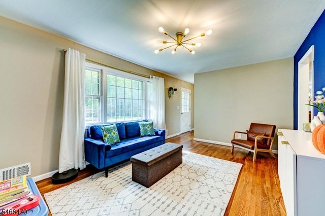 553 ROLLING HILLS Rd, Bridgewater Twp., NJ 08807