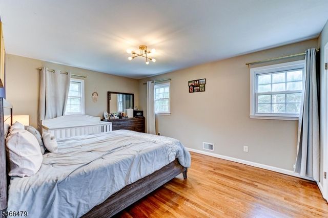 553 ROLLING HILLS Rd, Bridgewater Twp., NJ 08807