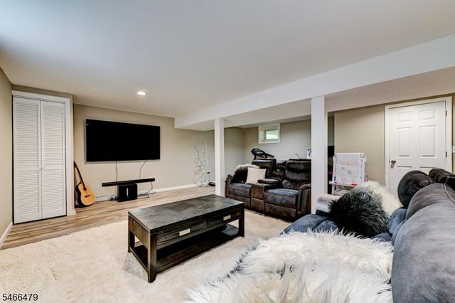 553 ROLLING HILLS Rd, Bridgewater Twp., NJ 08807