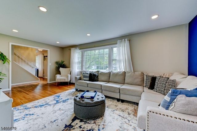 553 ROLLING HILLS Rd, Bridgewater Twp., NJ 08807
