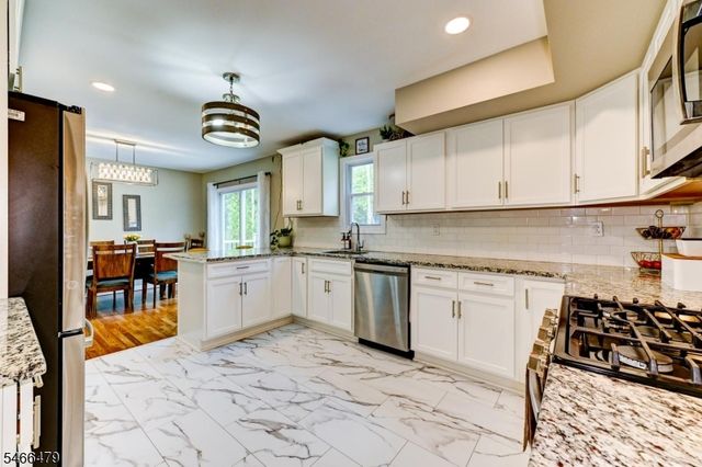 553 ROLLING HILLS Rd, Bridgewater Twp., NJ 08807