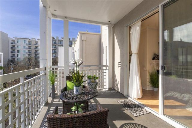 3901 Lick Mill Boulevard 360, Santa Clara, CA 95054