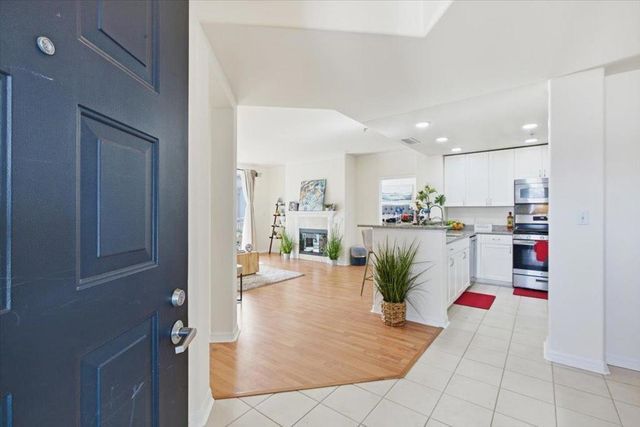 3901 Lick Mill Boulevard 360, Santa Clara, CA 95054