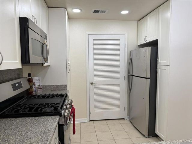 3901 Lick Mill Boulevard 360, Santa Clara, CA 95054