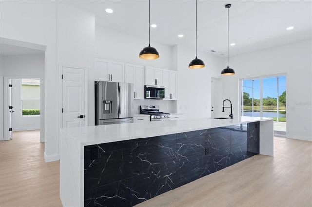 8115 PLANTERS KNOLL TERRACE, Bradenton, FL 34201