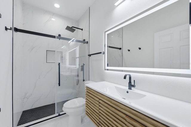 8115 PLANTERS KNOLL TERRACE, Bradenton, FL 34201