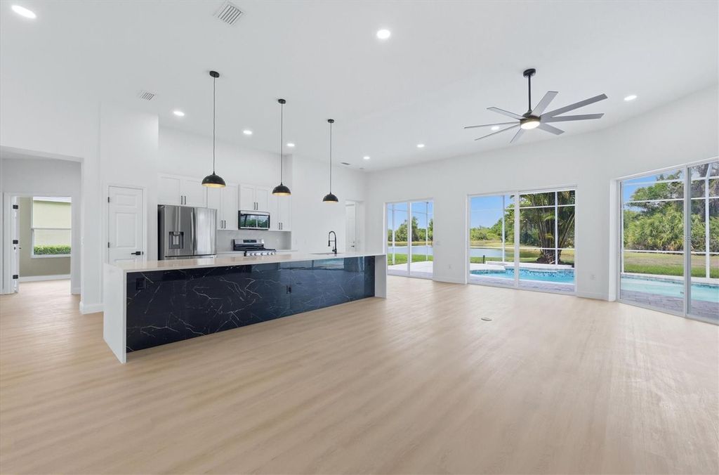 8115 PLANTERS KNOLL TERRACE