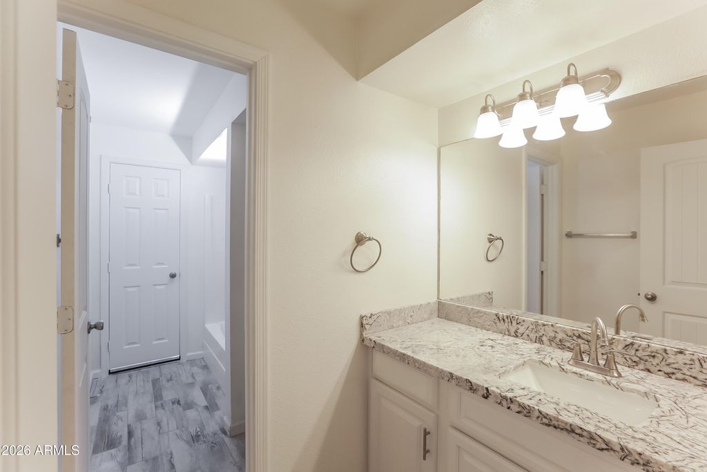 4635 W LAUREL Lane, Glendale, AZ 85304 — photo 3