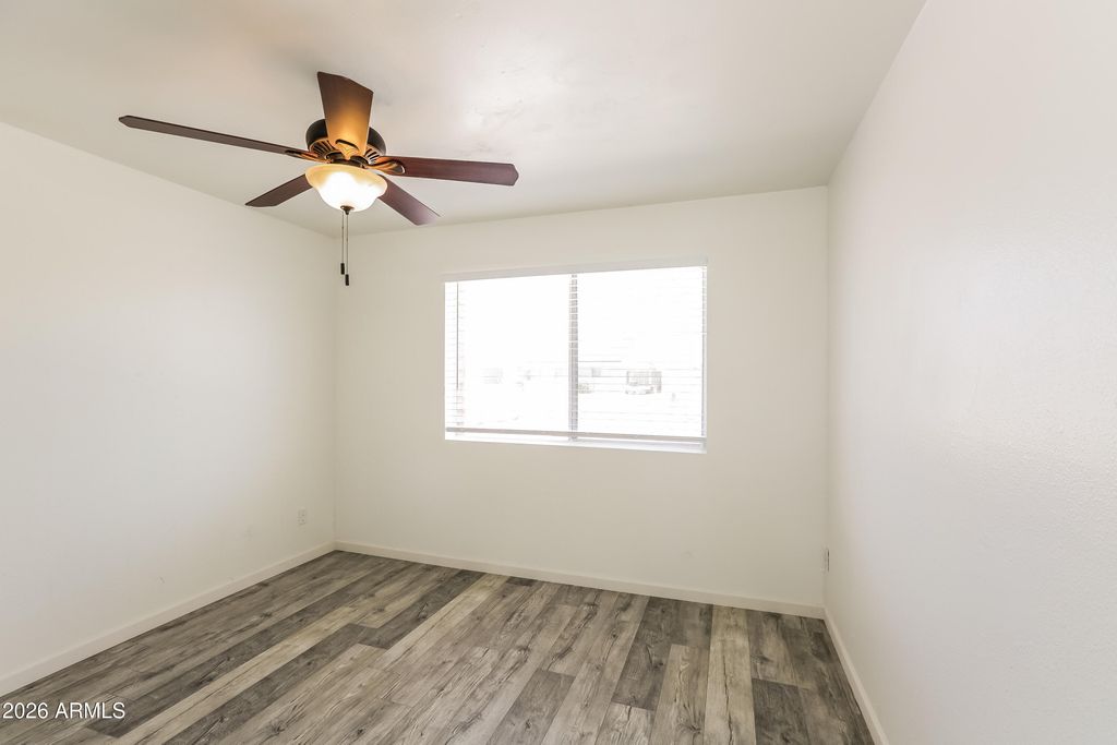 4635 W LAUREL Lane, Glendale, AZ 85304 — photo 4