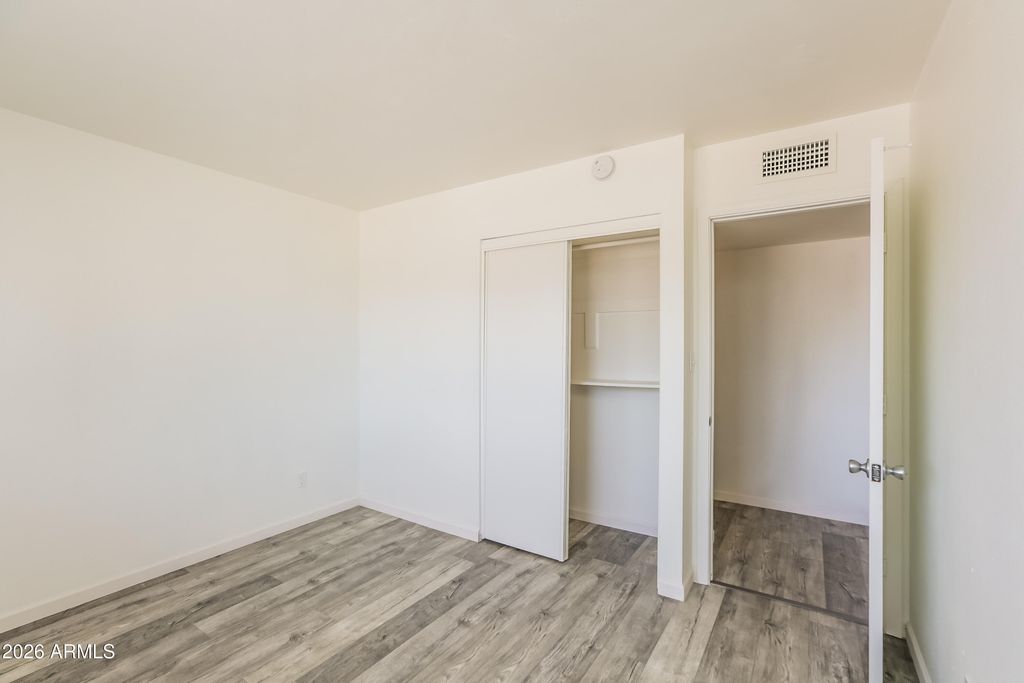 4635 W LAUREL Lane, Glendale, AZ 85304 — photo 5