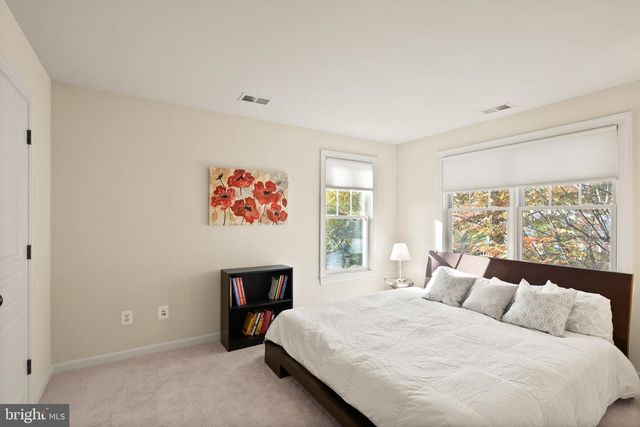 2839 MONROE ST, Falls Church, VA 22042