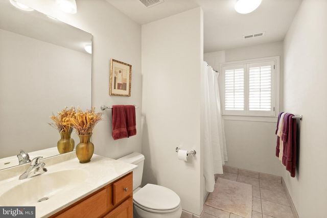 2839 MONROE ST, Falls Church, VA 22042