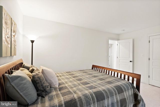 2839 MONROE ST, Falls Church, VA 22042