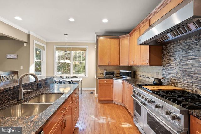 2839 MONROE ST, Falls Church, VA 22042