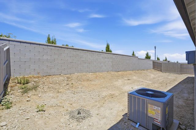 1425 Marmo Cir, Roseville, CA 95747