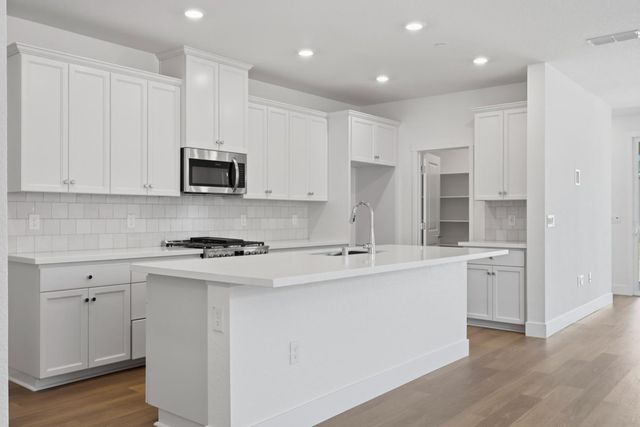 1425 Marmo Cir, Roseville, CA 95747