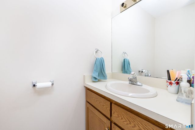 46 Macintosh Lane 46, Glastonbury, CT 06033