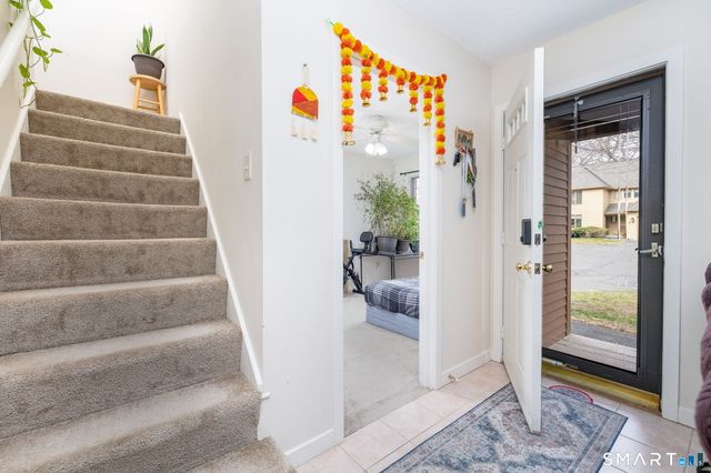 46 Macintosh Lane 46, Glastonbury, CT 06033