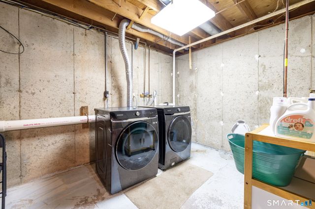 46 Macintosh Lane 46, Glastonbury, CT 06033