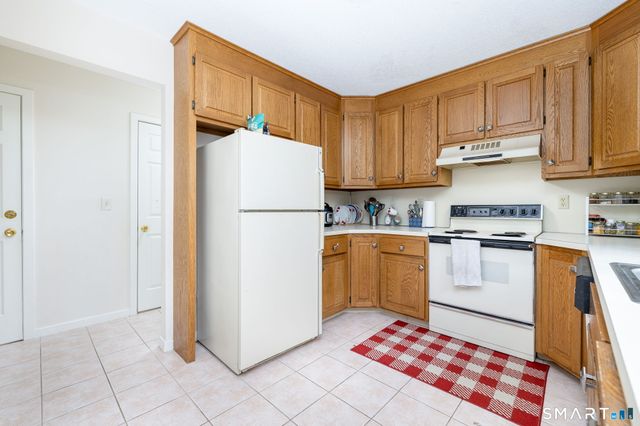 46 Macintosh Lane 46, Glastonbury, CT 06033