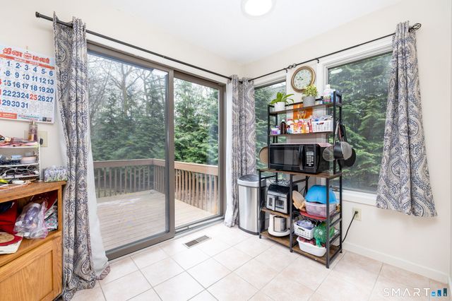 46 Macintosh Lane 46, Glastonbury, CT 06033