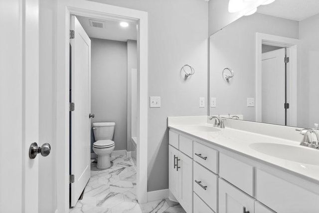 6210 134th Street N, Hugo, MN 55038