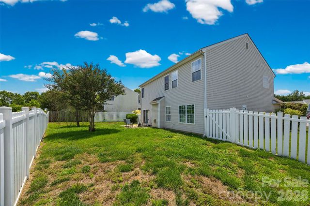 3310 Burnage Hall Road, Harrisburg, NC 28075