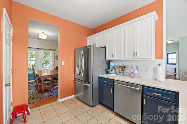 3310 Burnage Hall Road, Harrisburg, NC 28075