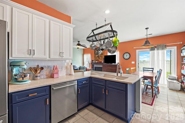 3310 Burnage Hall Road, Harrisburg, NC 28075