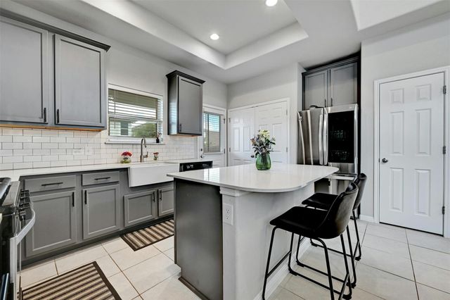 11904 Farrier LN 30, Austin, TX 78748